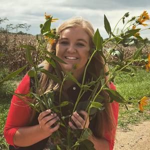 Meet your Posher, Cara